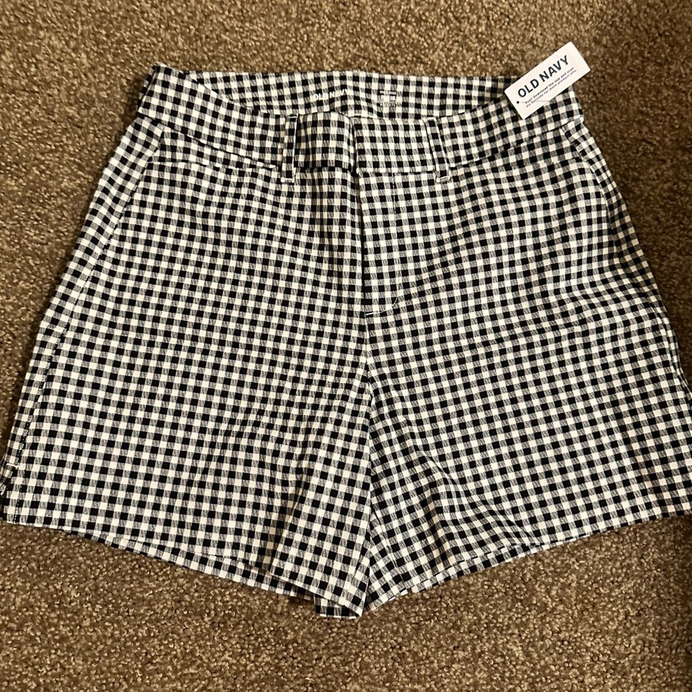 Old Navy - High Rise Pixie Shorts - Size 6